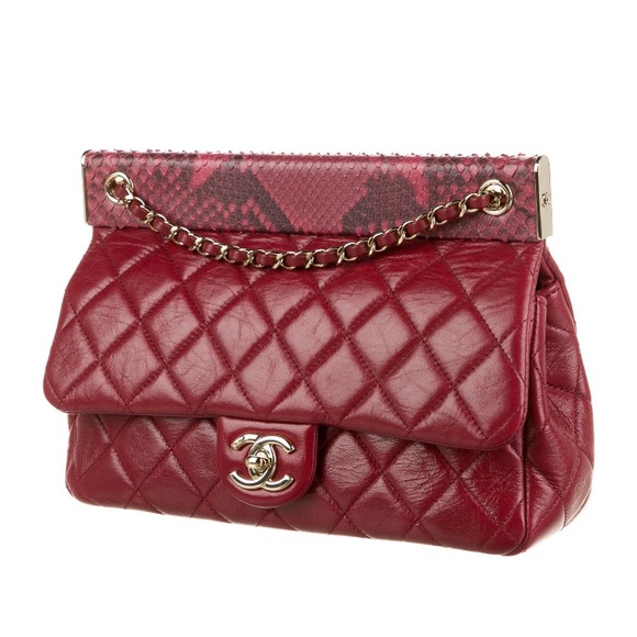 Chanel medium classic frame bag red with Python - Picture 3 of 5